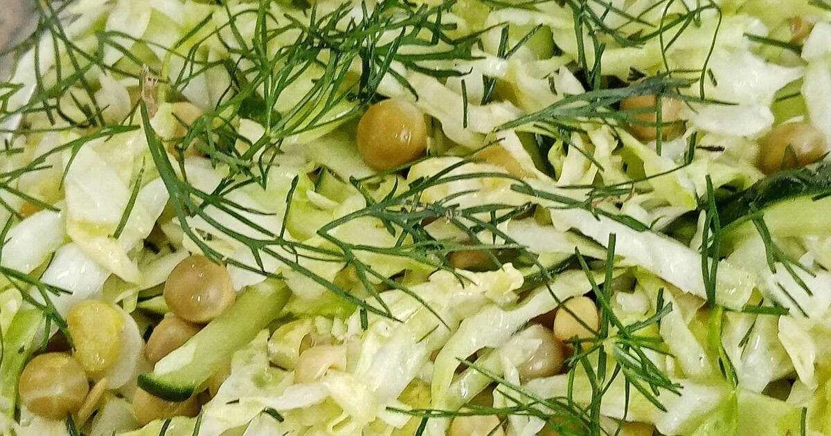 Капуста с горошком фото Салат из свежей капусты с горошком - 7 пошаговых фото в рецепте