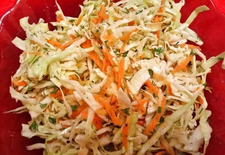Капуста с морковкой салат с фото Салат из капусты, моркови и яблока http://ovkuse.ru/recipes/salat-iz-kapusty-mor