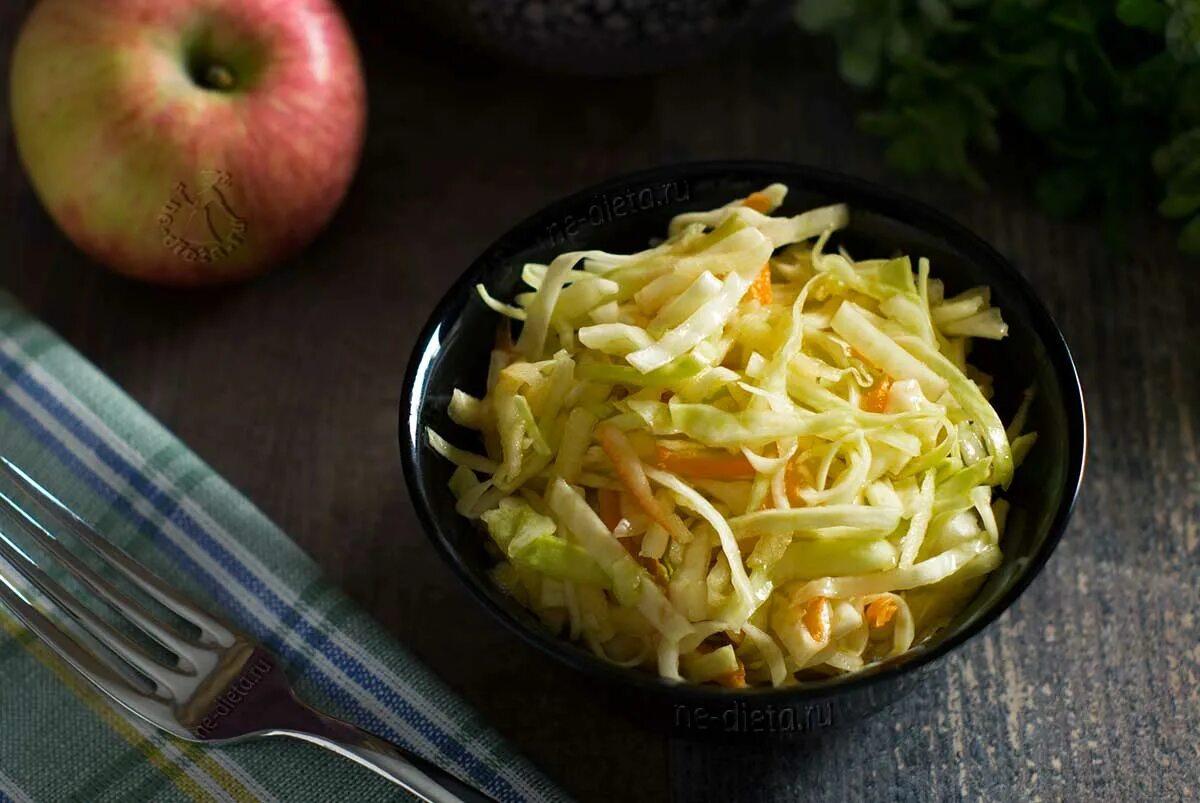 Капуста с яблоками салат с фото Салат с капустой и яблоком - рецепт с пошаговыми фото ne-dieta