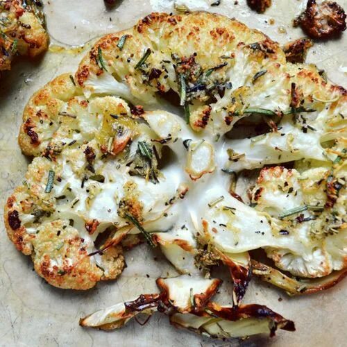 Капуста стейк рецепты с фото Blomkålssteak Vegetariske snacks, Blomkål opskrifter, Veggie opskrifter