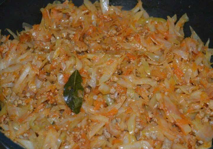 Капуста тушеная на сковороде фото Тушеная капуста с мясным фаршем "Быстрый ужин" Рецепты приготовления, Быстрый уж