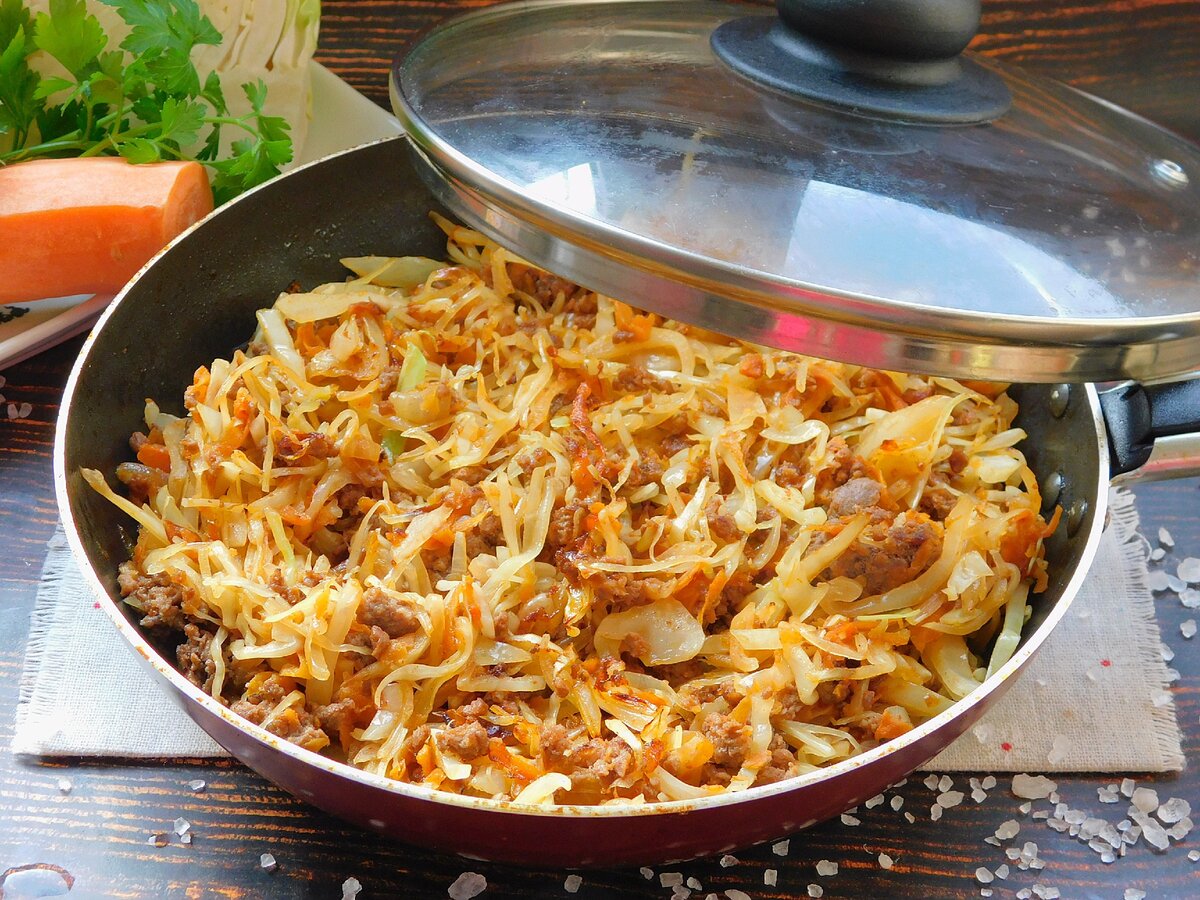 Капуста тушеная на сковороде рецепт с фото Как вкусно потушить капусту? Раскрыли все секреты в этом рецепте Еда на каждый д
