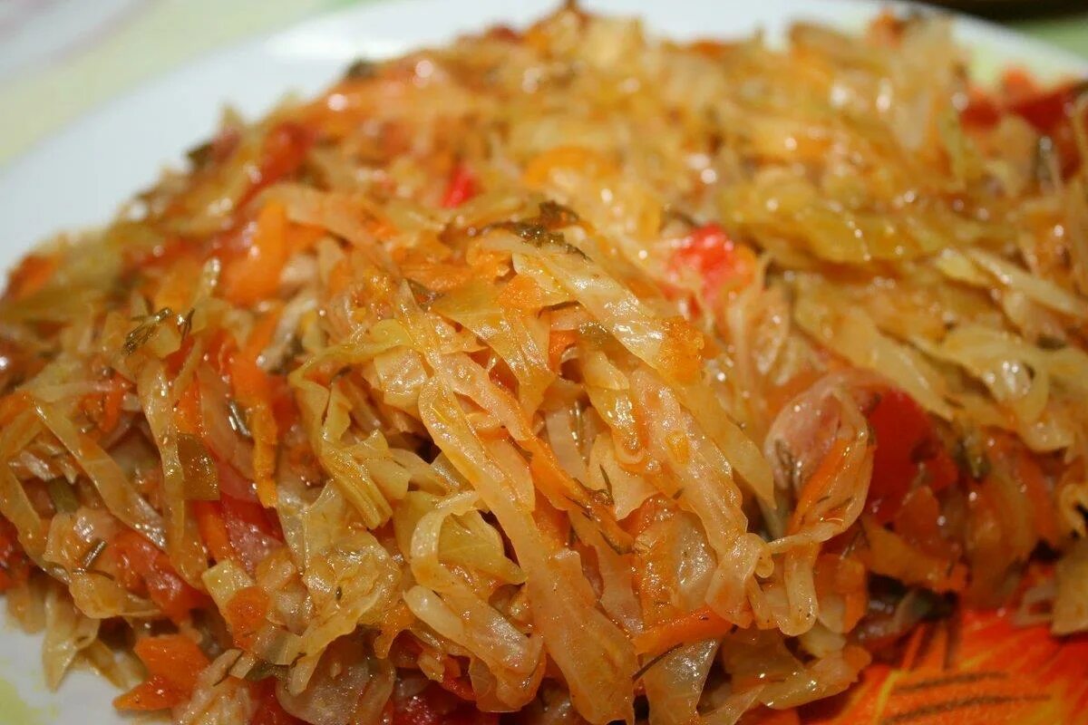 Капуста тушеная рецепты очень вкусно фото Гарниры: капуста тушеная в кафе Палотта Доставка гарниров на дом и в офис Кафе П