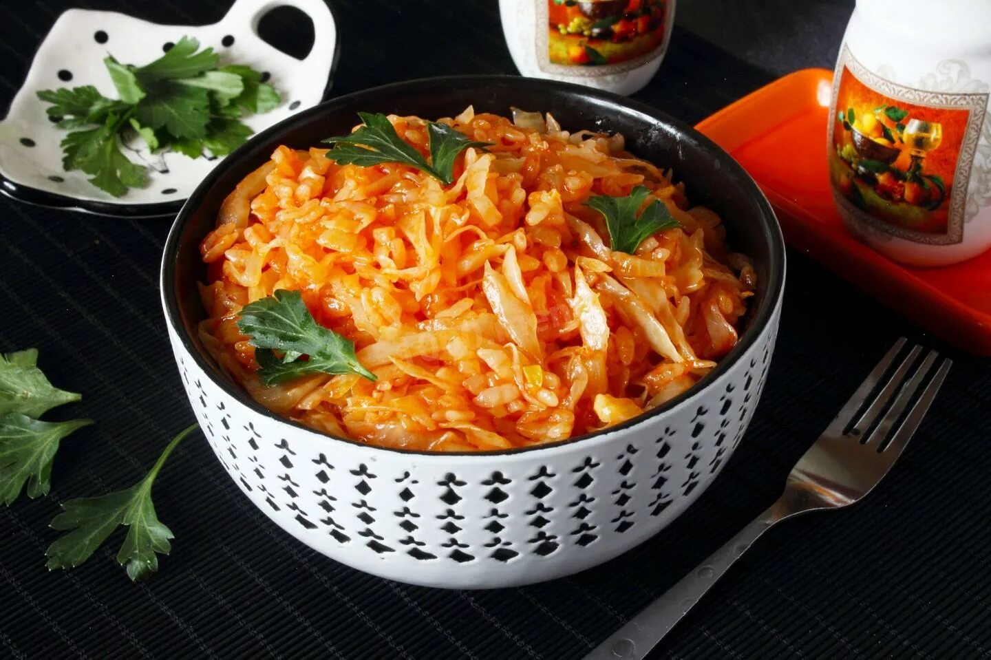 Капуста тушеная рецепты очень вкусно фото Тушеная капуста с рисом на сковороде рецепт фото пошагово и видео - 1000.menu