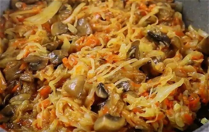 Капуста тушеная с грибами фото Солянка грибная с капустой на зиму - 5 пошаговых рецептов с фото