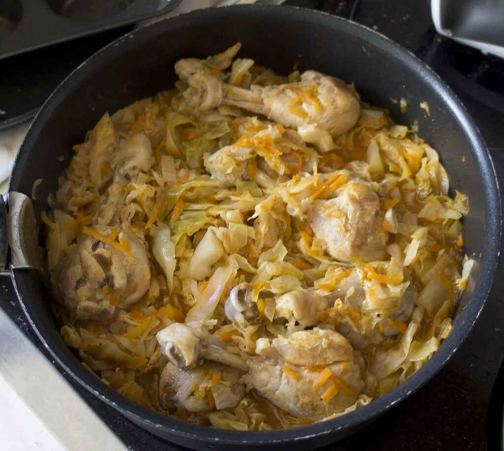 Капуста тушеная с курицей рецепт фото Курица с тушеной капустой