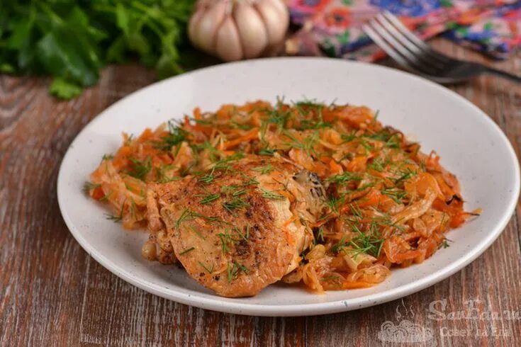 Капуста тушеная с курицей рецепт фото Тушеная капуста с курицей в духовке - Совет да Еда Рецепт Еда, Национальная еда,