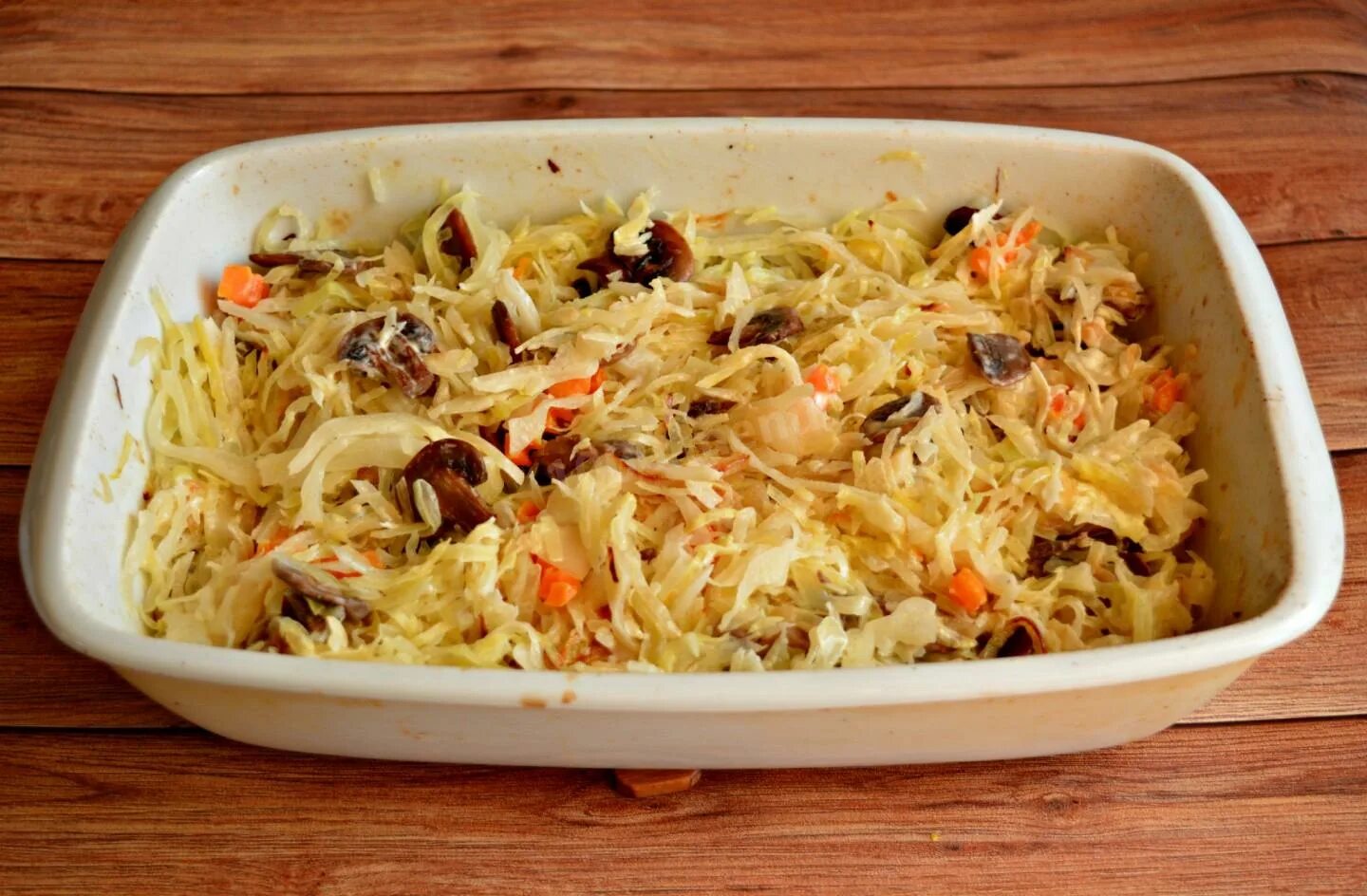 Капуста тушеная в духовке рецепты фото Тушеная капуста с грибами в духовке рецепт с фото пошагово - 1000.menu