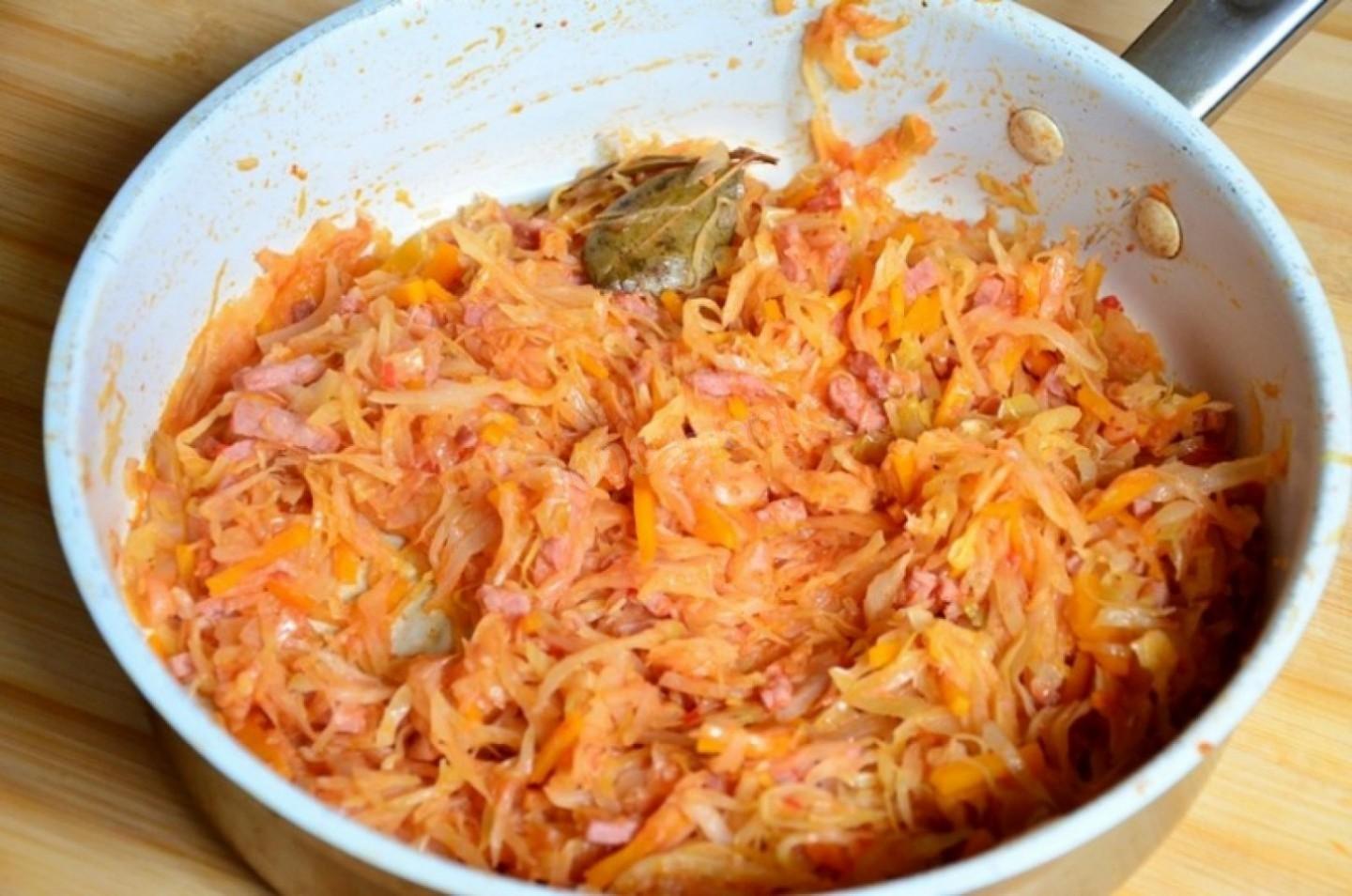 Капуста тушеная в духовке рецепты фото Капуста с ветчиной рецепт с фото пошагово - 1000.menu