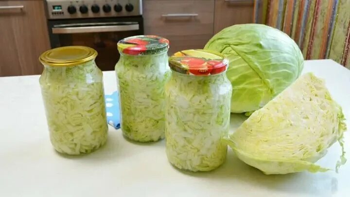 Капуста в банке рецепт с фото Смотрите видео "Консервированная капуста на зиму, супер рецепт." в ОК. Плеер Вид