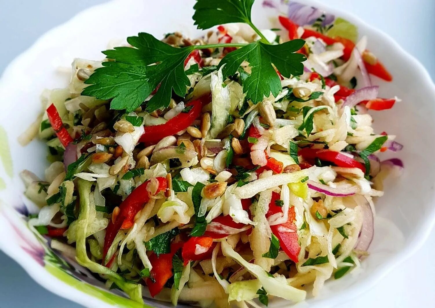 Капуста вкусные рецепты приготовления салатов с фото Салат из свежих перцев и капусты