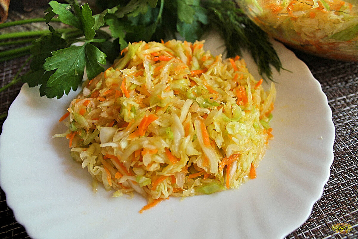 Капуста вкусные рецепты приготовления салатов с фото Салат из свежей капусты с морковью Простые рецепты Дзен