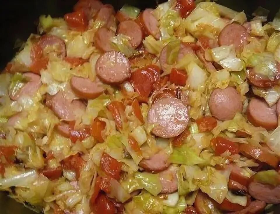 Капуста жареная с сосисками фото рецепт Cabbage, Potato and Smoked Sausage Skillet Food.com Cabbage and sausage, Recipes