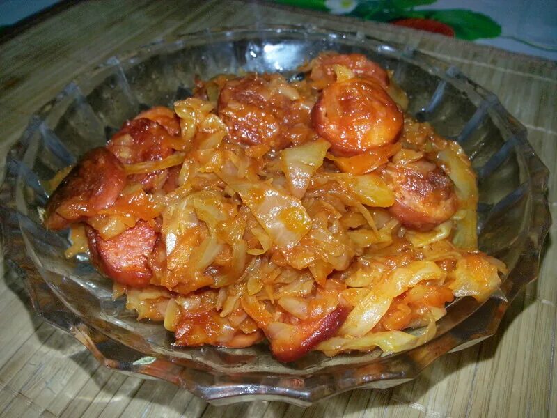 Капуста жареная с сосисками фото рецепт Тушеная капуста с сосисками - это объедение! Poperchi Дзен