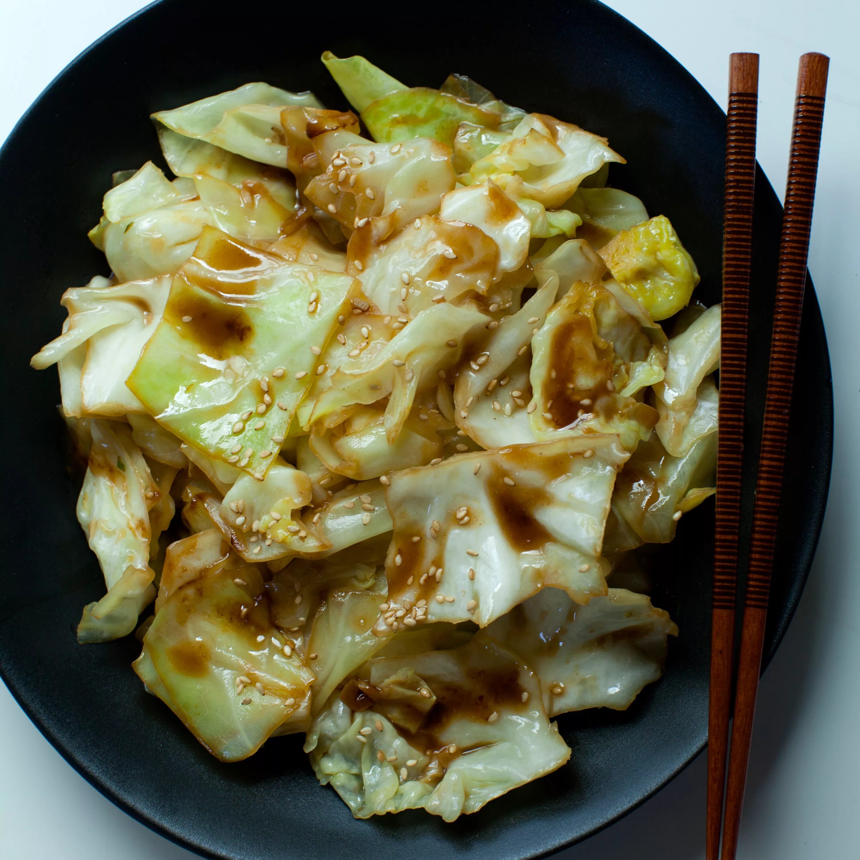 Капуста жарить фото Soy Sauce Butter Cabbage Recipe Recipe Butter cabbage recipe, Buttered cabbage, 