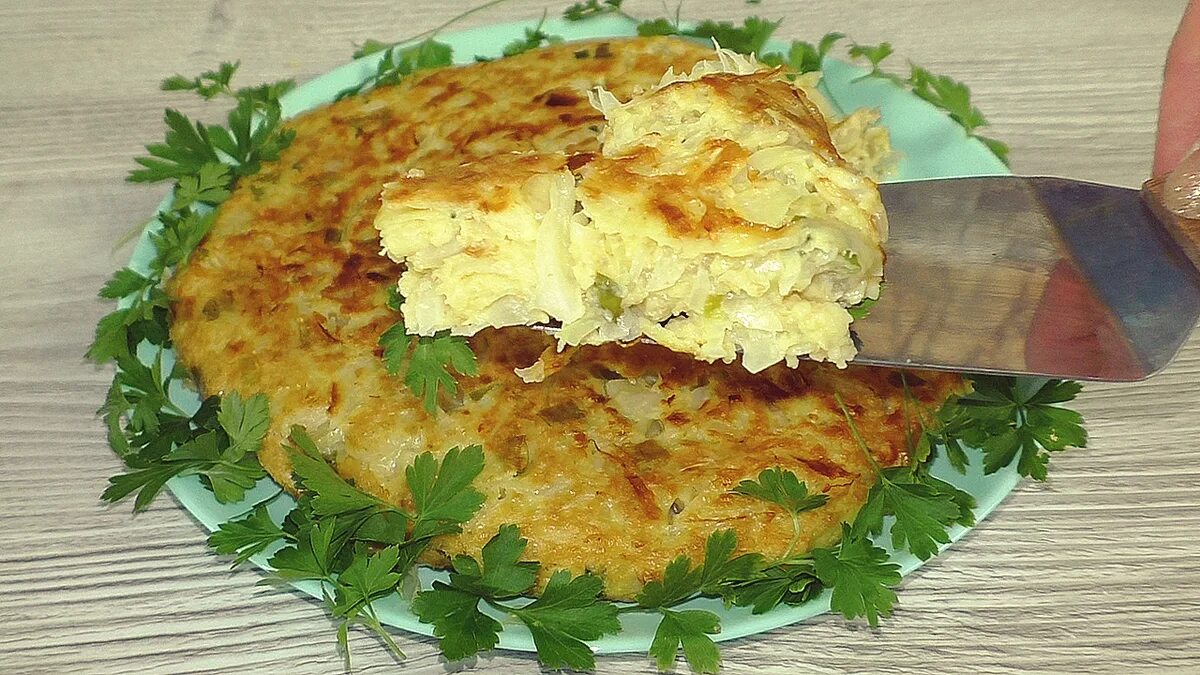 Капустник на сковороде рецепт с фото Рецепт капустной лепёшки с овсянкой на сковороде Красилова Наталья / Food Дзен