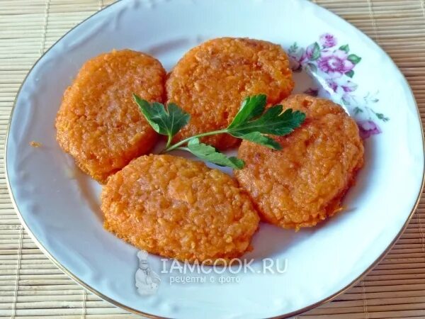 Капустно морковные котлеты рецепт с фото пошагово Постные морковные котлеты с манкой - рецепт с фото пошагово