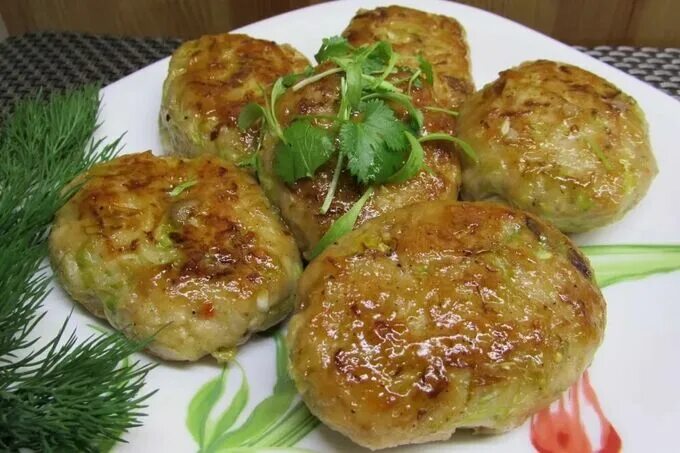 Капустные котлеты классические рецепт с фото Биточки "Аппетитные" мясо-капустные Полуфабрикаты из мяса/птицы/рыбы. Готовые бл
