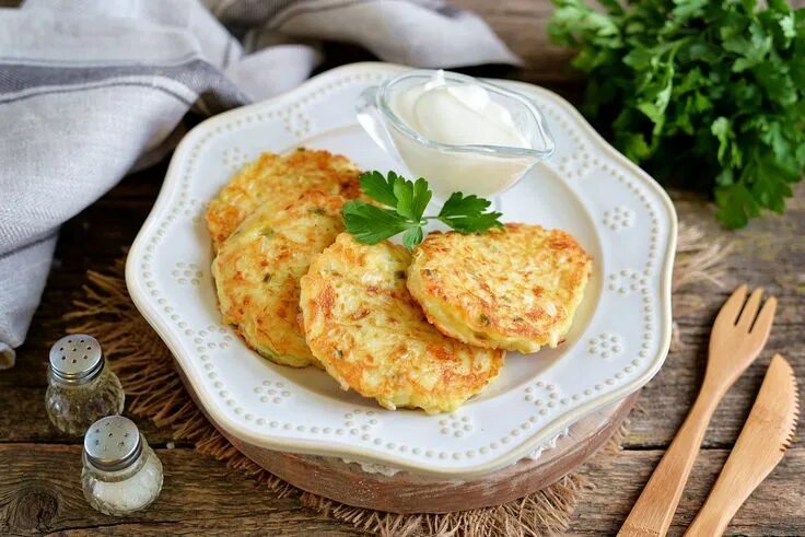 Капустные котлеты рецепты с фото простые Хозяйка просто залила капусту кипятком. Такими идеальными капустные оладьи еще н