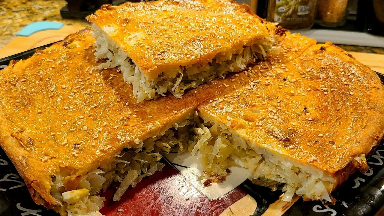Капустный пирог в духовке фото Капустный заливной пирог на скорую руку. Russian cabbage pie. На кефире. - YouTu