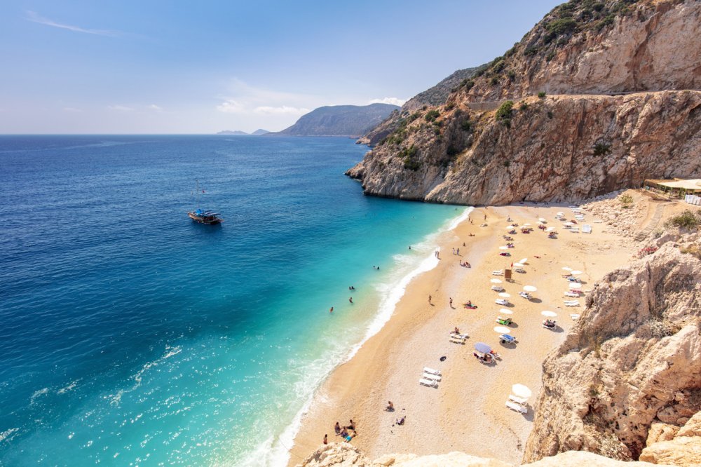 Капуташ турция фото Kaputas Beach - 4 Spots at the Mediterranean to Stop by For the Weekend Holidaym