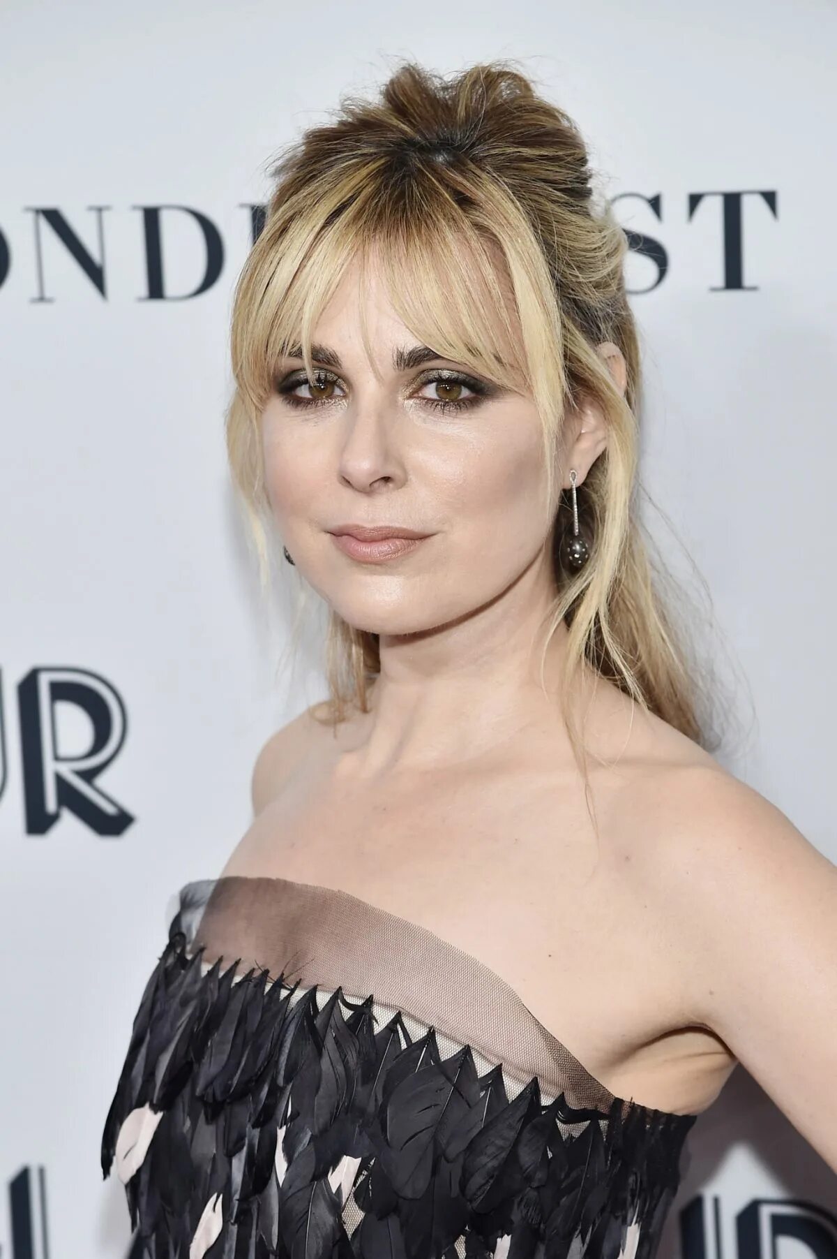 Кара буоно фото CARA BUONO at 2019 Glamour Women of the Year Awards in New York 11/11/2019 - Haw