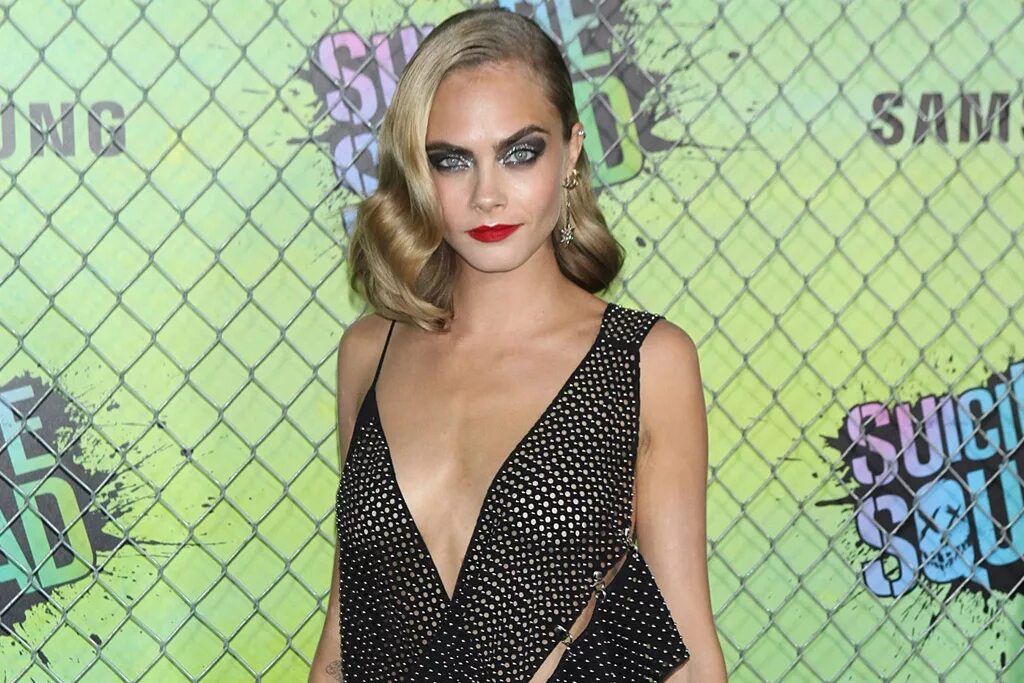 Кара делевинь фото отряд Cara Delevingne Dons Louboutin Boots Again At 'Suicide Squad' Premiere - Footwea