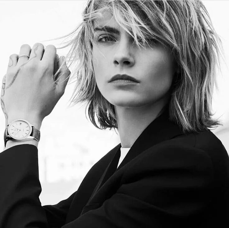 Кара делевинь стрижка каре Pin by Cristina G. P. on Cara Cara delevingne hair, Cara delvingne, Cara delevin