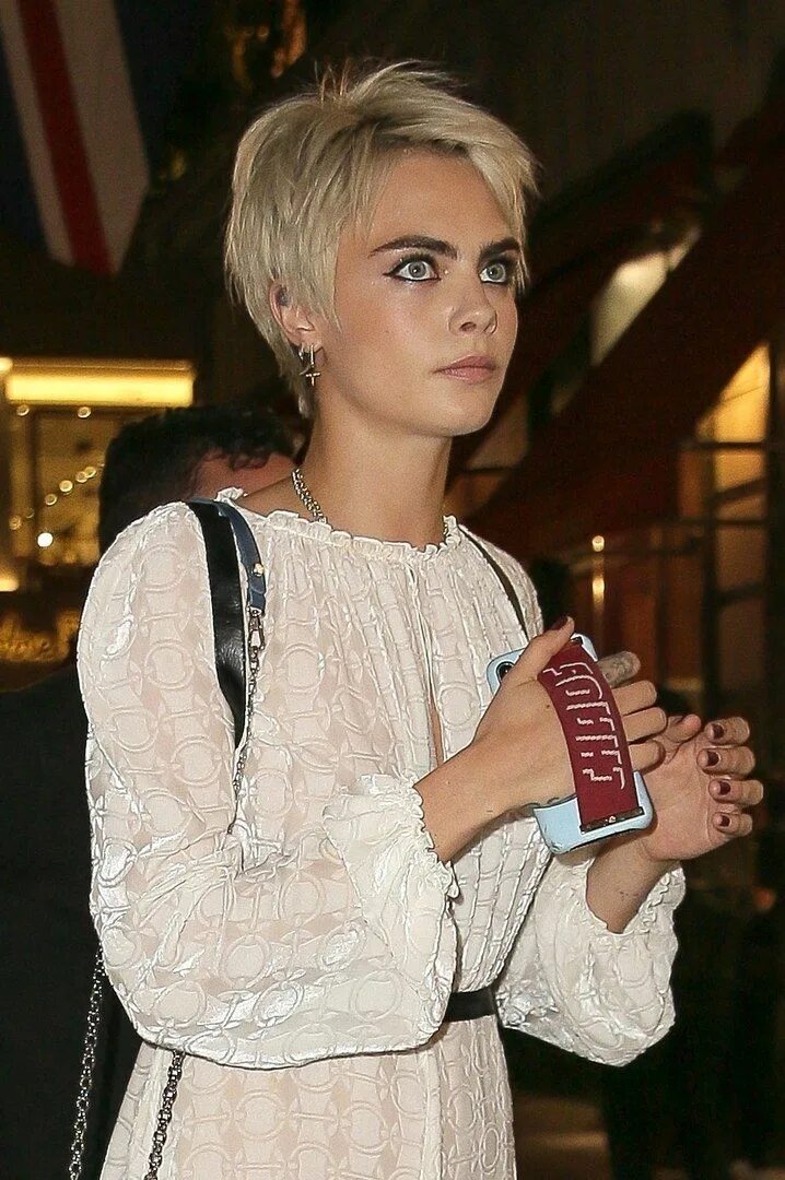 Кара делевинь стрижка каре Фотографии Cara Delevingne / Кара Делевинь - 61 альбом Стили стрижек, Прически, 