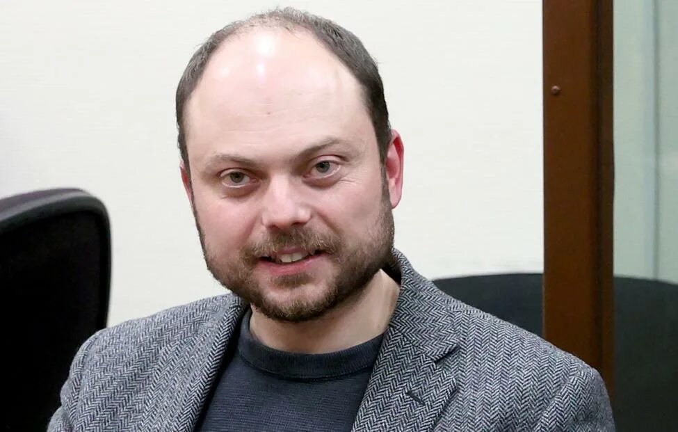 Кара мурза старший фото Минюст включил в реестр физлиц-иноагентов Волкова и Кара-Мурзу - ТАСС
