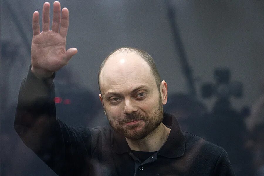 Кара мурза старший фото Акунин, Пригожин и Абызов - главные уголовные дела и приговоры 2023 года - РБК