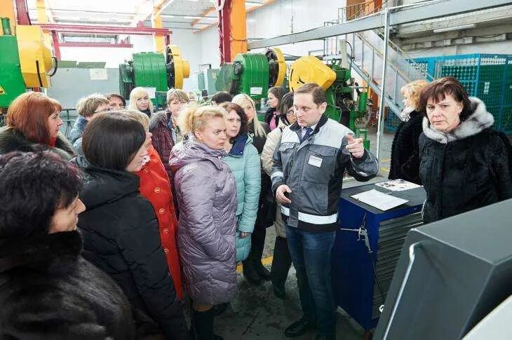 Карачевский завод электродеталь фото На заводе "Электродеталь" прошел открытый урок для брянских педагогов Брянские н