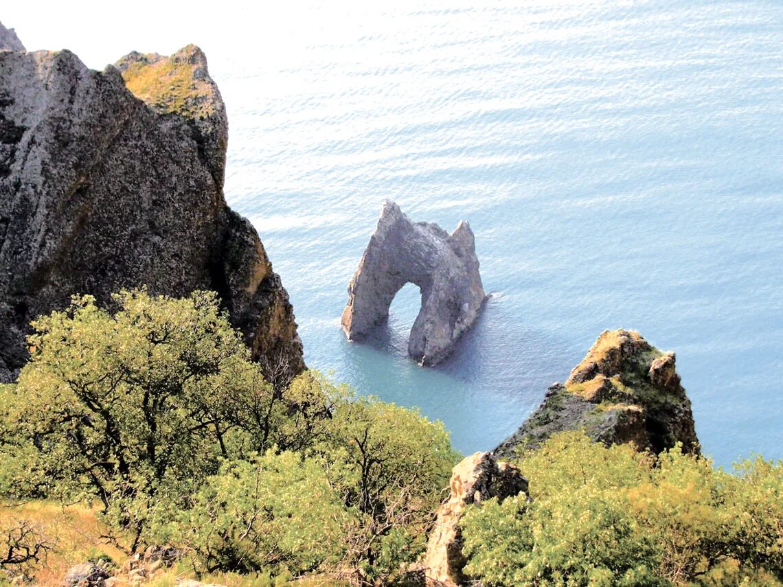 Карадаг золотые ворота фото Крымские каникулы