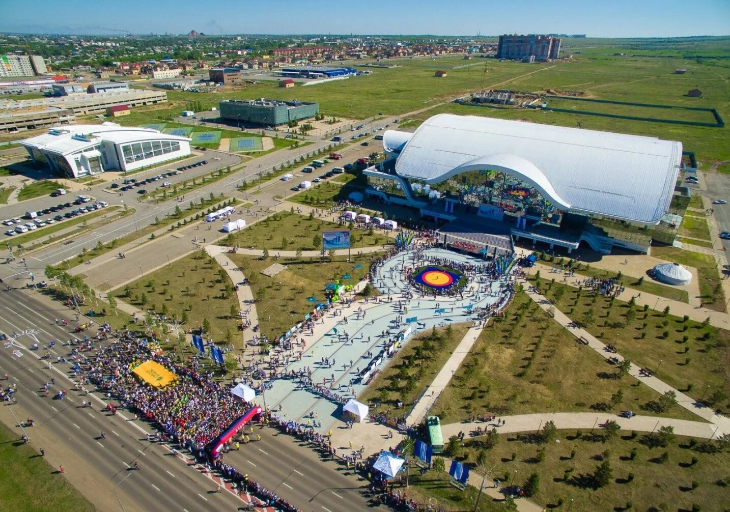 Караганда арена просп республики 13 караганда фото Ледовое поле