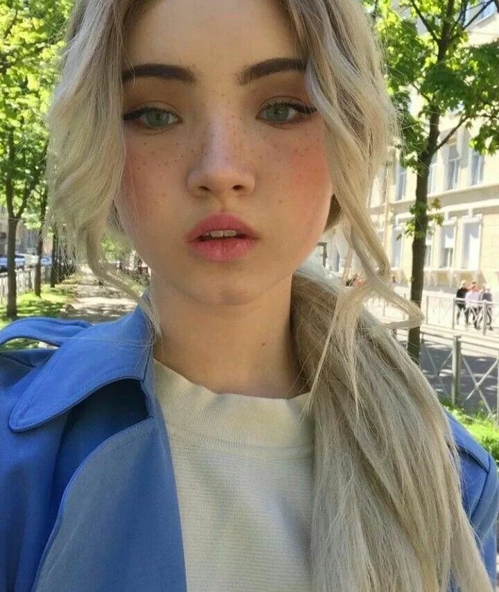 Карамбейби фото китай Красотка Foto, Fotos videos, Cabello y maquillaje