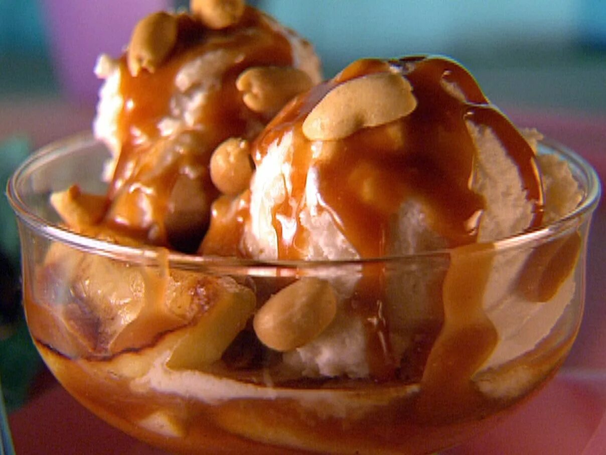Карамель орех славица 2.5 кг фото Caramel Apple Sundaes Recipe Sundae recipes, Food network recipes, Food