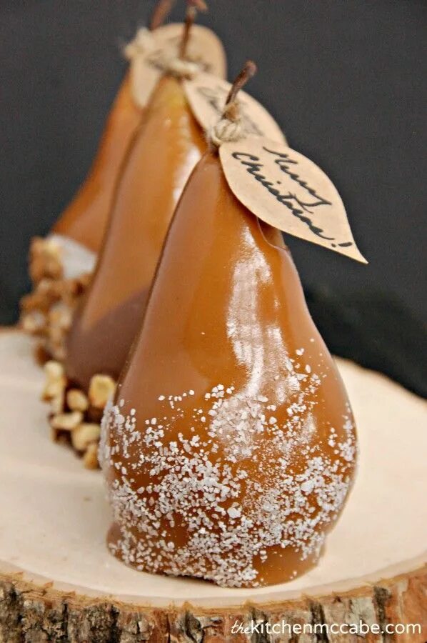 Карамелизированная груша для торта для декора Caramel Dipped Pears - The Kitchen McCabe Recette Friandises de noël, Recette fe