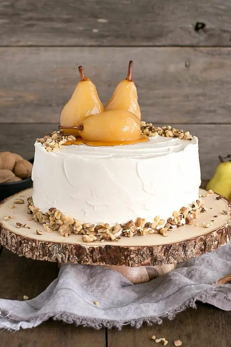 Карамелизированная груша для торта для декора 30 Delicious Fall Cakes Recipes to get started with Fall Baking Hike n Dip Fall 