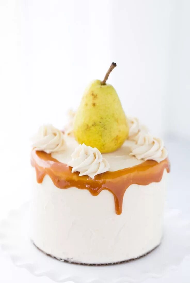 Карамелизированная груша для торта для декора Spiced Pear Cake with Honey Caramel Frosting Recipe Pear cake, Best cake recipes