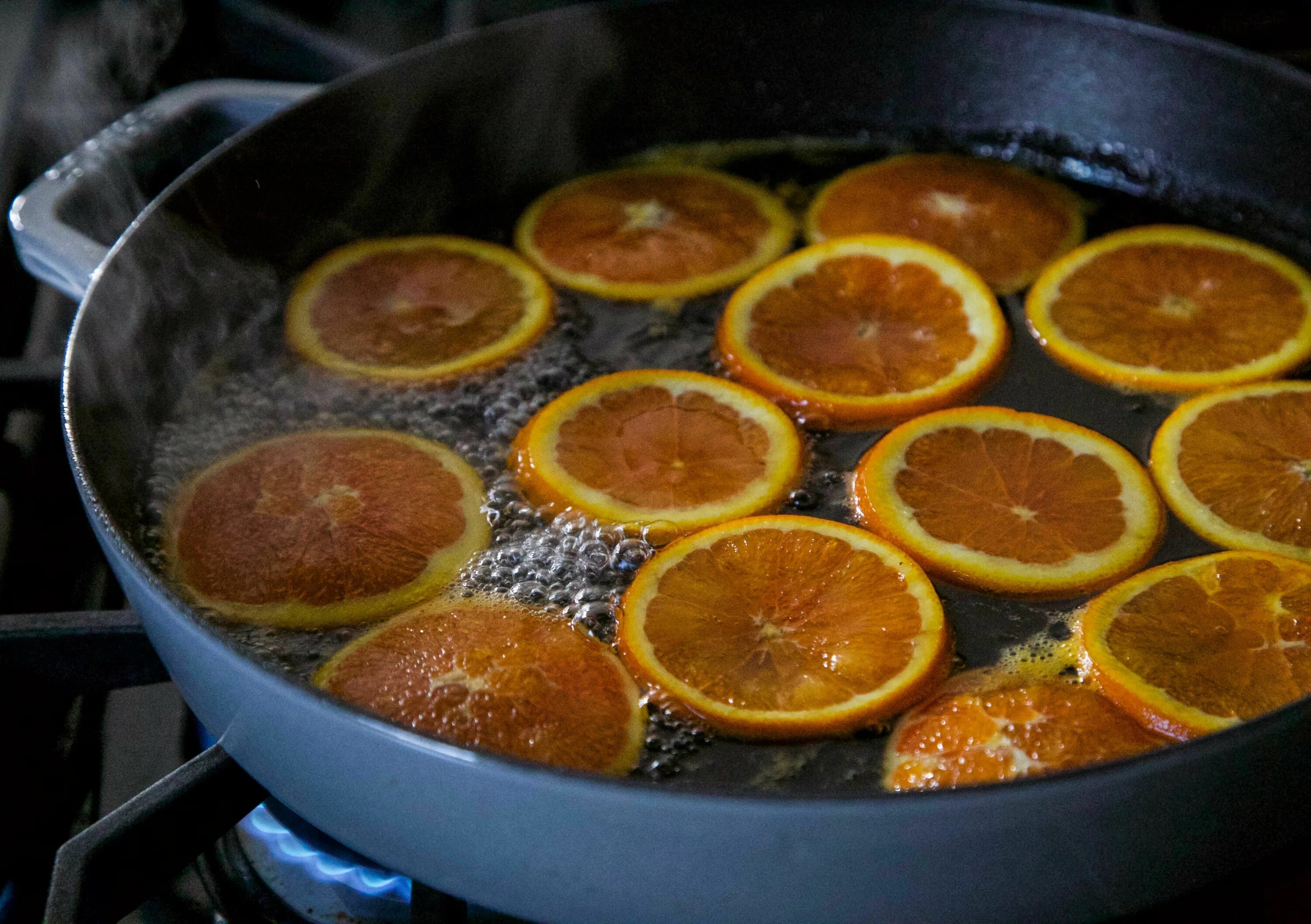 Карамелизированные фрукты рецепты с фото пошагово Candied Orange Slices Dipped in Chocolate Recipe Candied orange slices, Candied,