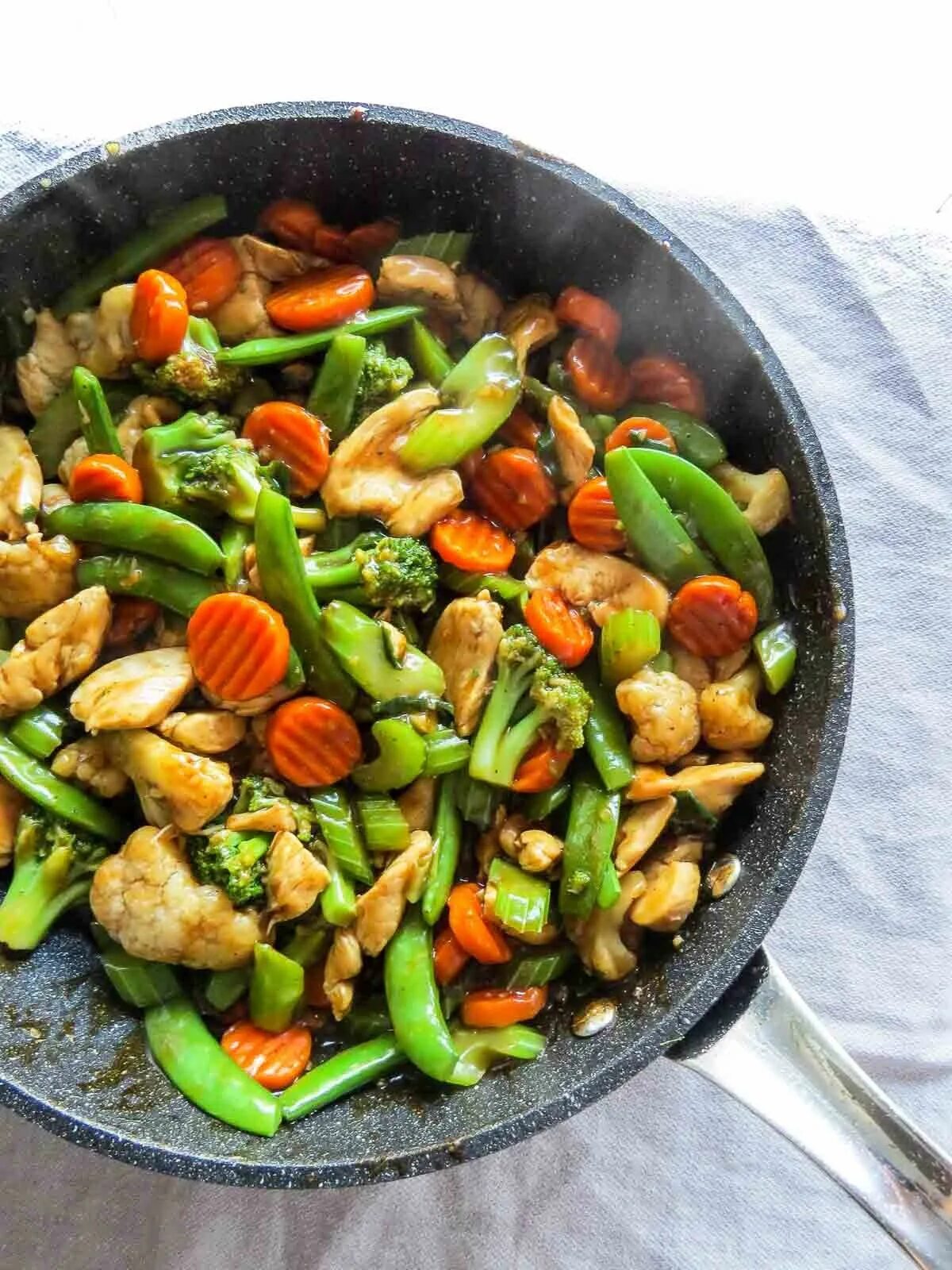 Карамелизированные овощи на сковороде рецепт с фото Kitchen Sink Chinese Stir Fry Recipe Frozen vegetable recipes, Chinese stir fry,