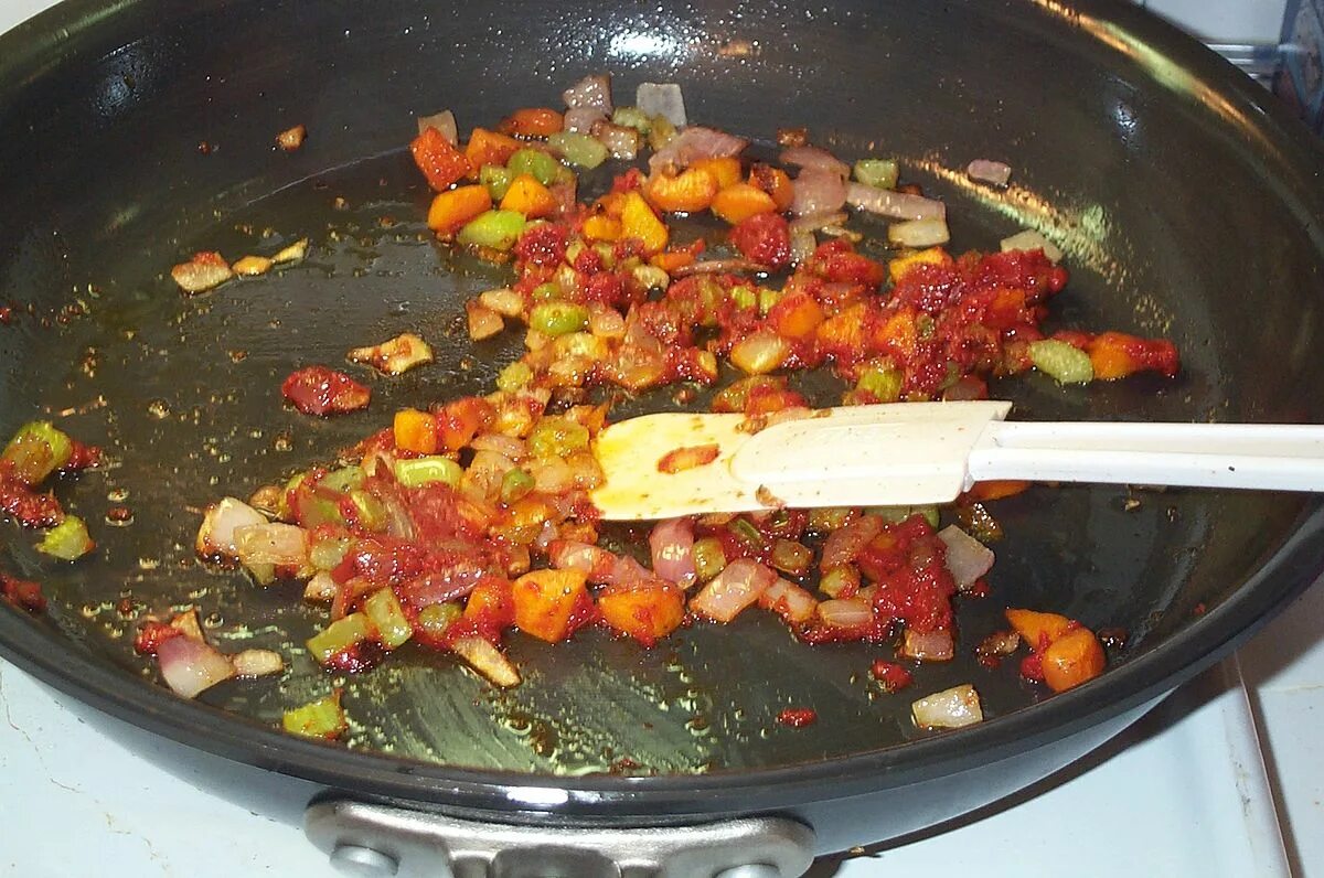 Карамелизированные овощи на сковороде рецепт с фото File:Caramelisation of carrots.jpg - Wikipedia