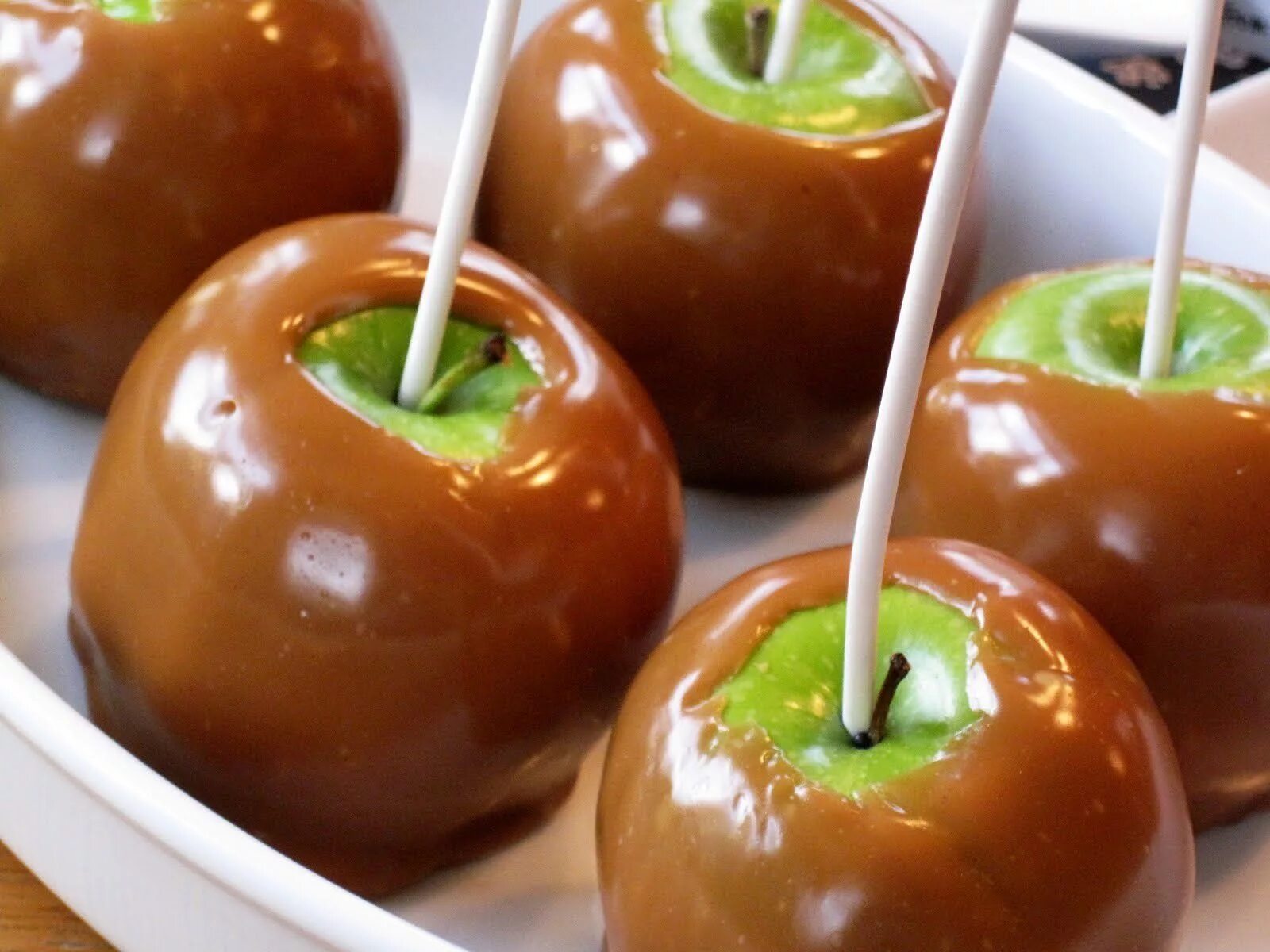 Карамелизированные яблоки фото Caramel Apple Flavor Oil - Unsweetened - 1/2 Ounce Caramel apples, Caramel apple