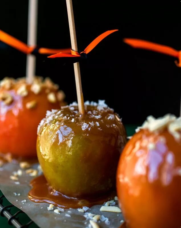 Карамелизированные яблоки рецепт фото Salted Caramel Apple recipe from The Chew: A Year of Celebrations and a closer l