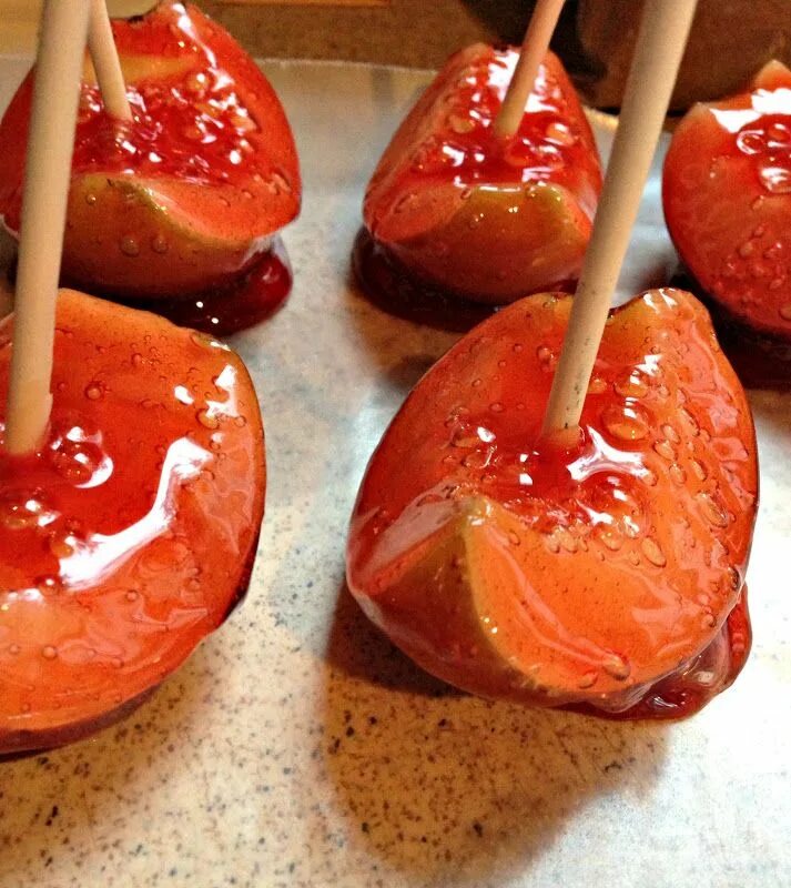 Карамелизированные яблоки рецепт фото How to Make Irresistible Candy and Caramel Apple Slices Candy apple recipe, Appl