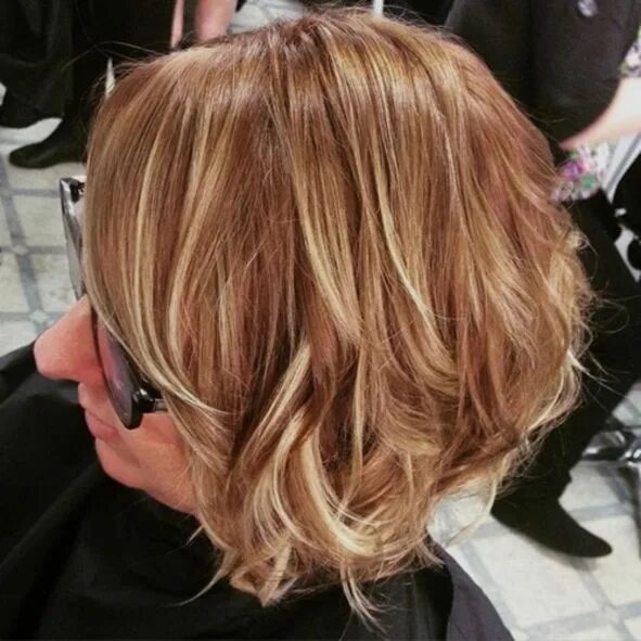 Карамельный блонд фото на короткие волосы 44 Show-Stopping Ways to Balayage Short Hair in 2024 Short hair balayage, Short 