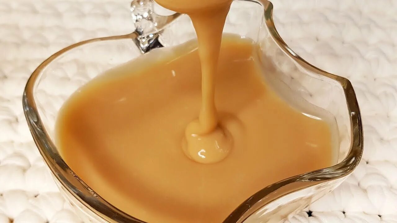 Карамельный соус рецепт с фото Вкуснейший КАРАМЕЛЬНЫЙ СОУС!!! Быстрый и Простой рецепт КАРАМЕЛИ kitchenice - Yo