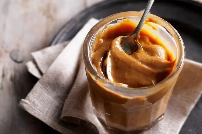 Карамельный соус рецепт с фото Condensed milk recipes Milk recipes, Condensed milk recipes, Recipes