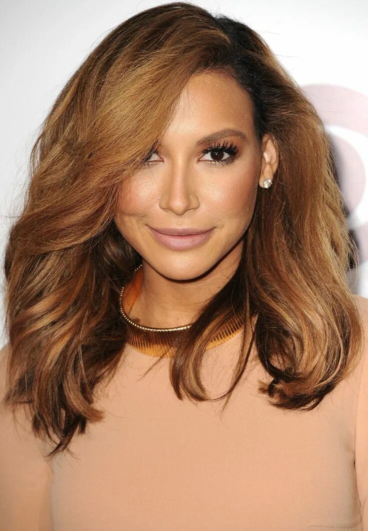 Карамельный цвет волос фото для карих глаз She Got a Long, Layered Lob Brunette hair color, Hair inspiration color, Hair