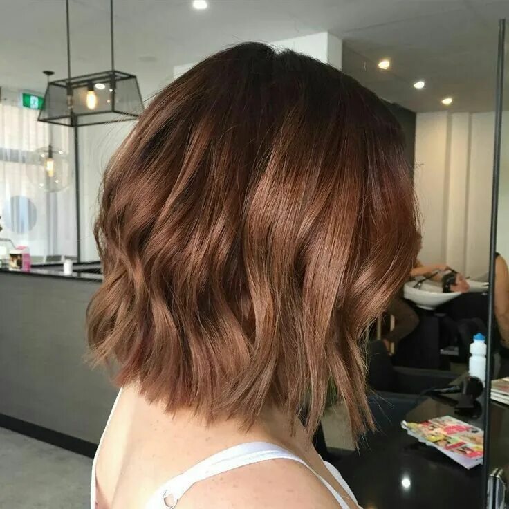 Карамельный цвет волос каре фото Pin de Chloé Conton en Coiffures Color de pelo, Color de cabello castaño, Colora